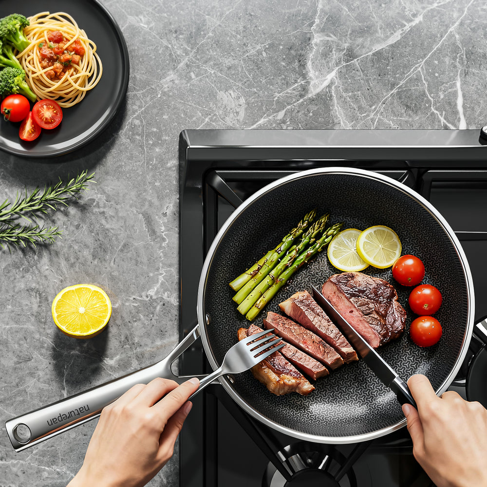 Edelstahl-Keramik-Antihaftpfanne Szenebild Szenebild